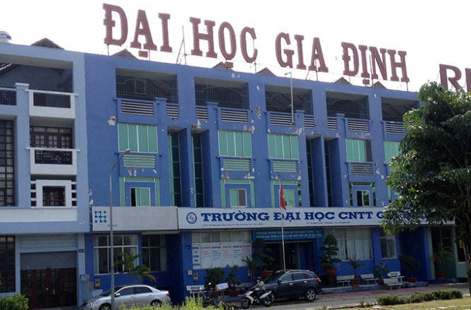 Hàng loạt trường thay tên đổi họ