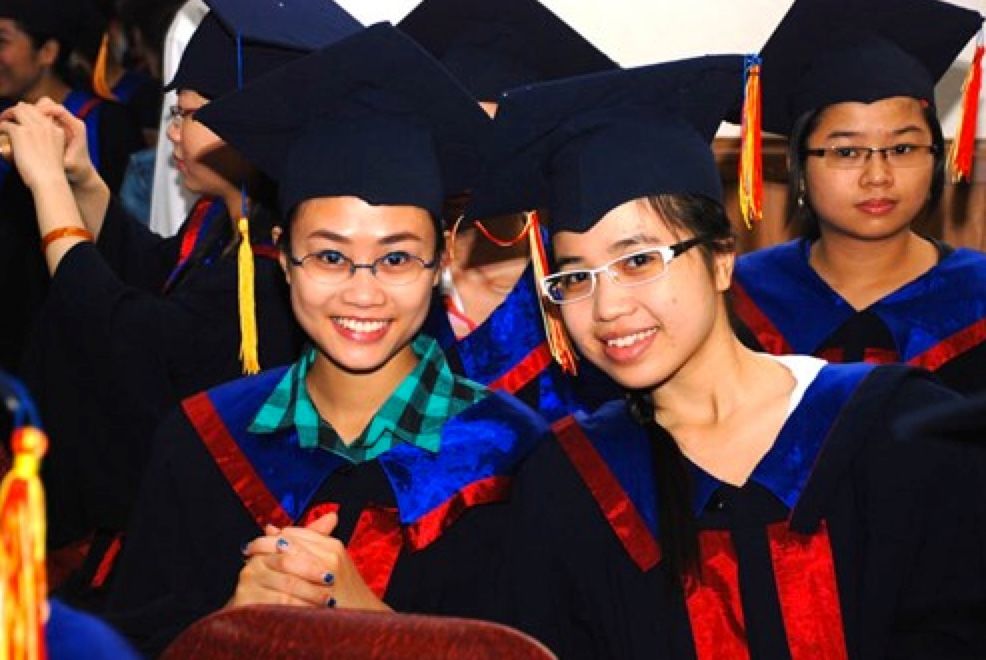 Hiệp hội lớn, mái nhà chung không phân biệt công-tư