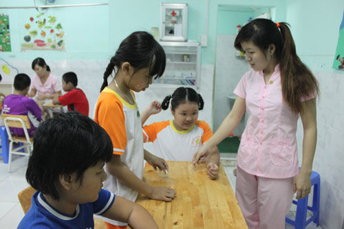 Mở cánh cửa cuộc đời