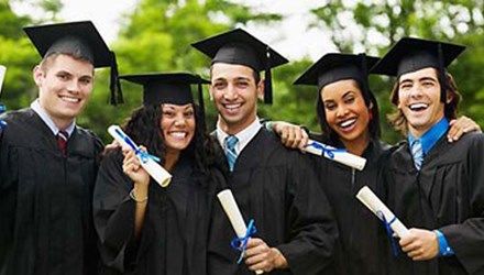 Giỏi tiếng pháp, nhận học bổng đi Canada