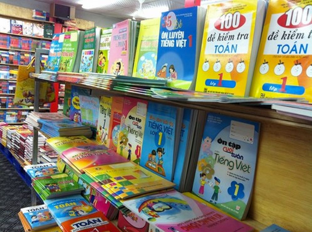 Sách tham khảo: phong phú nhưng chưa đi kèm với chất lượng?