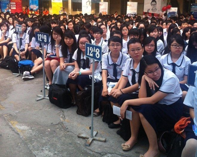 Chuẩn bị cho kỳ thi THPT quốc gia: Nhiều trường mở lớp buổi học thêm