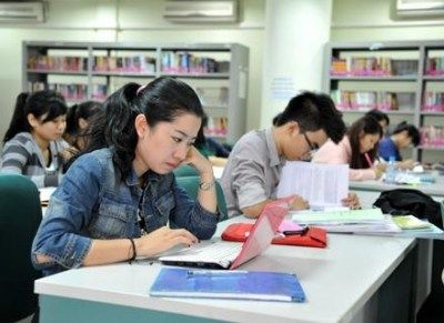 Lấp "hổng" kỹ năng đọc của sinh viên