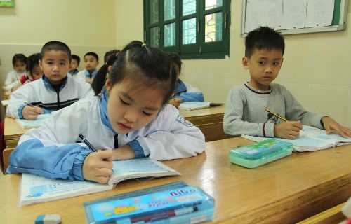Sách giáo khoa ngoại ngữ: Thiếu bộ tiêu chí chuẩn