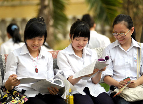 Siết chặt "đầu vào"