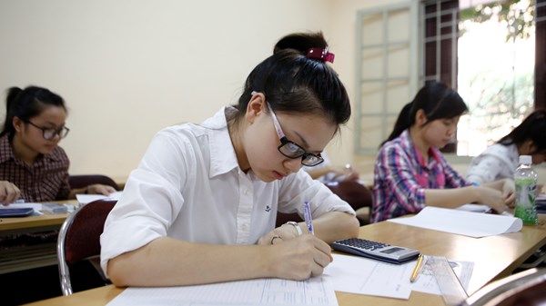 Kỳ thi THPT Quốc gia 2015: Ai ra đề thi?