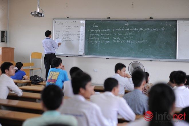 Miễn thi, cho điểm tối đa môn Ngoại ngữ: Có công bằng cho thí sinh?