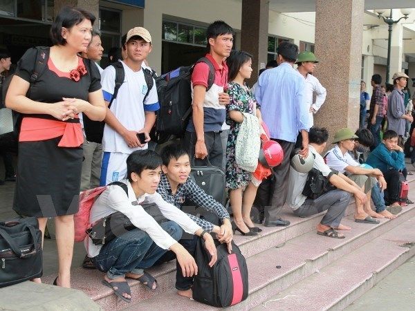 Đổi mới thi 2015: Thí sinh lặn lội cả trăm cây số lấy bằng tốt nghiệp