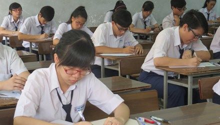 Dự thảo Kỳ thi THPT quốc gia 2015: Chuyên gia nói gì về bỏ thi ngoại ngữ?