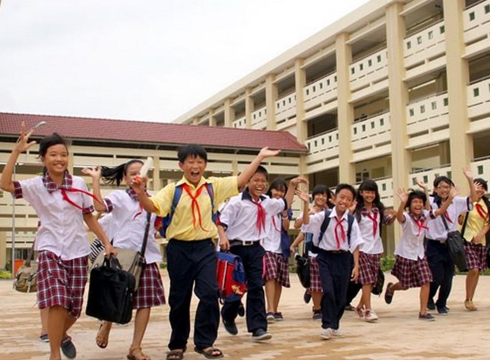 Học sinh phổ thông ngày càng giảm