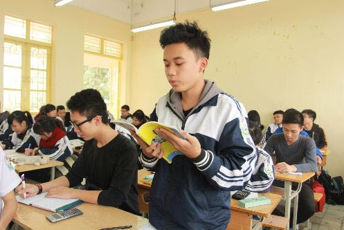 Tuyển sinh vào lớp 10: Sớm thời gian, “siết” chỉ tiêu