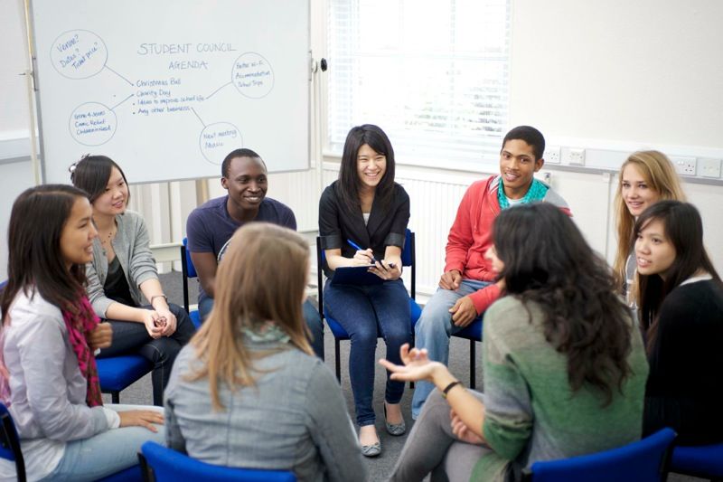 Học bổng 70% học phí trường nội trú Bosworth, Anh Quốc