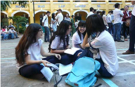 Kỳ thi tuyển sinh 2015: Chấp nhận điểm giao thời, thực tế sẽ điều chỉnh