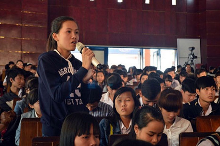 Sôi nổi ngày hội tư vấn tuyển sinh và hướng nghiệp tại TPHCM