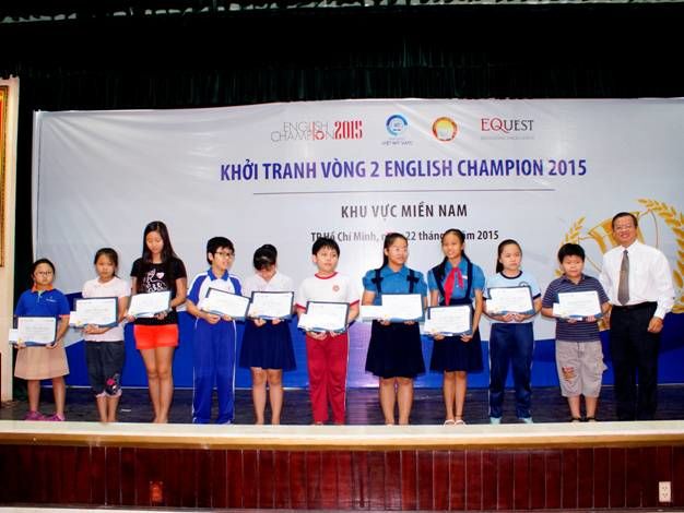 359 thí sinh khu vực TPHCM tiếp tục tranh tài vòng 2 English Champion