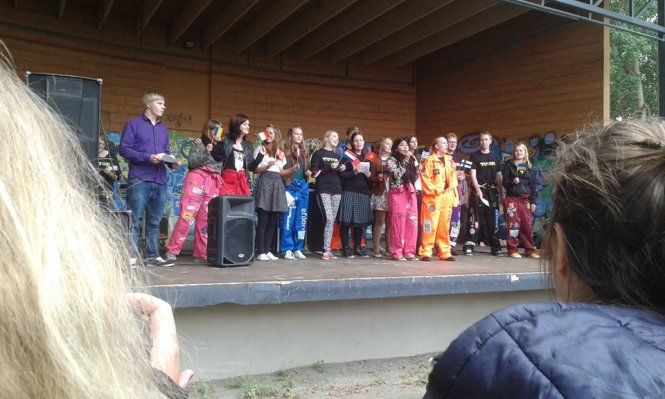 Tôi đi học... cách giúp đỡ