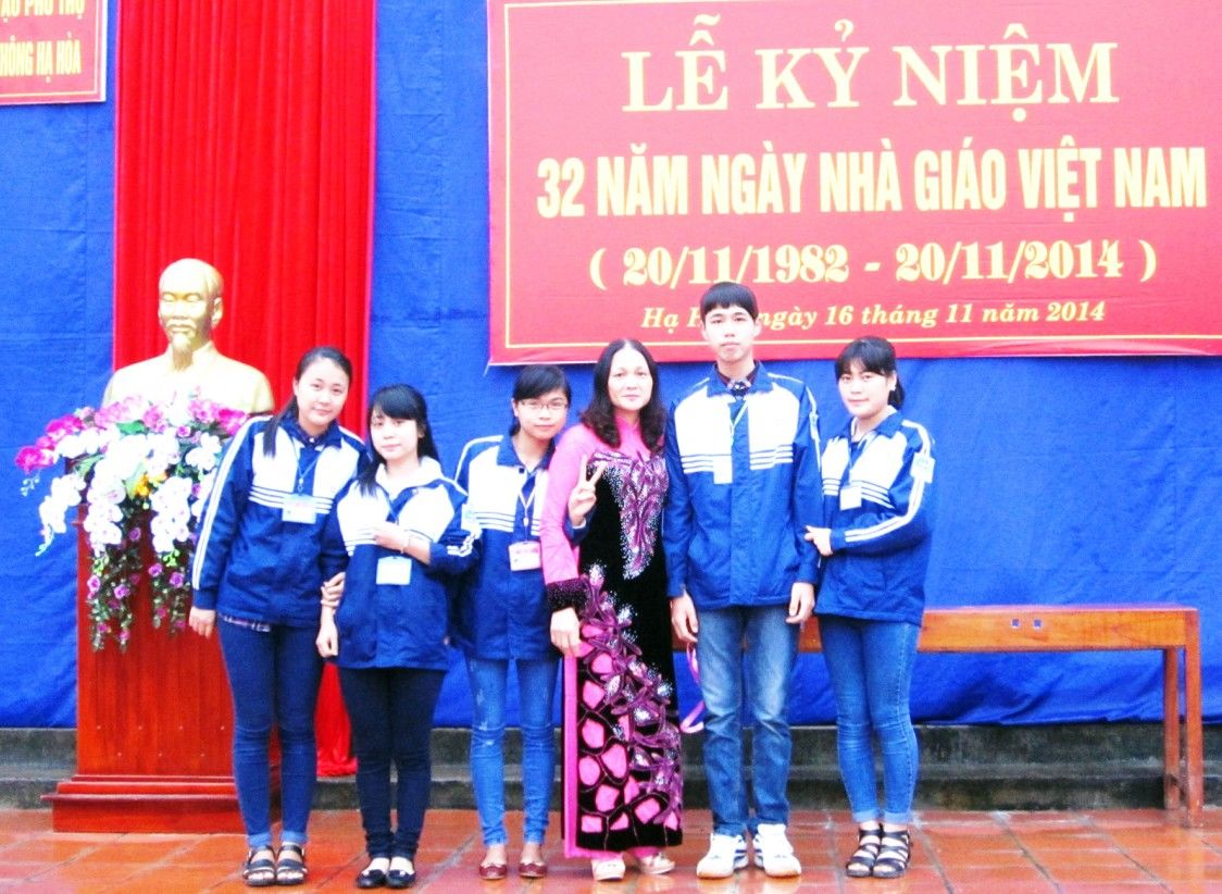 “Gieo chữ” bằng nhân cách và lòng yêu nghề cao cả