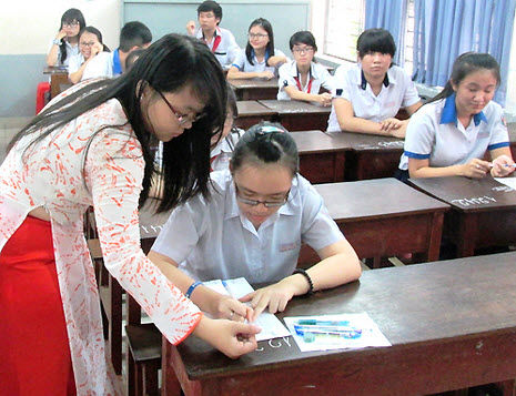 Gần 14.000 học sinh TP.HCM sẽ rớt lớp 10 công lập