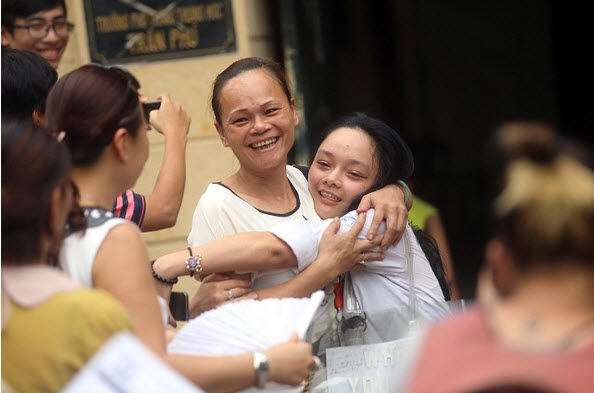 Ngày đầu thi tuyển sinh lớp 10: Đề thi sáng tạo, thí sinh hào hứng