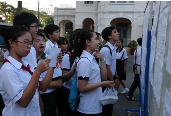 Thi tuyển lớp 10 tại TP.HCM: Dự kiến điểm chuẩn tăng hơn năm trước
