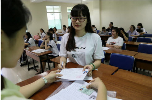 Ngày đầu tiên thi THPT quốc gia: thi hai môn Toán và Ngoại ngữ