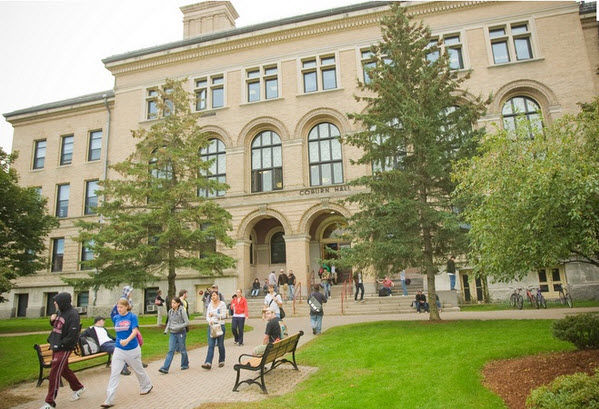 Chương trình tư vấn học bổng du học trường ĐH Massachusetts tại Boston, Dartmouth, Lowell