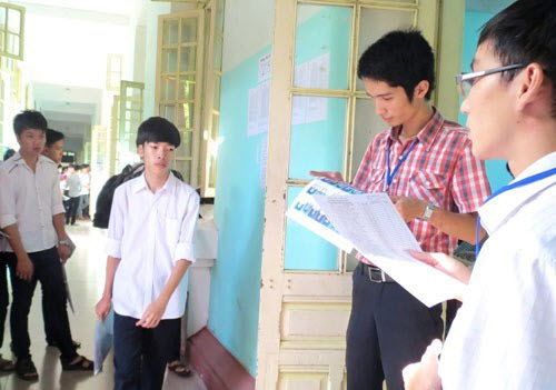 ĐH Huế đề nghị 14 giáo viên Quảng Trị dừng chấm thi