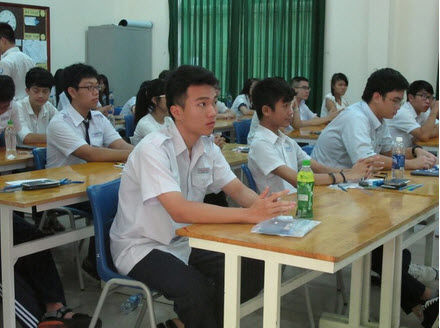 Kỳ thi THPT quốc gia: Sẽ có ngưỡng điểm chung cho tất cả các tổ hợp