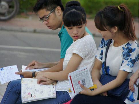 Hơn 68.700 thí sinh trượt tốt nghiệp: "Đỗ hết thì thi làm gì?"