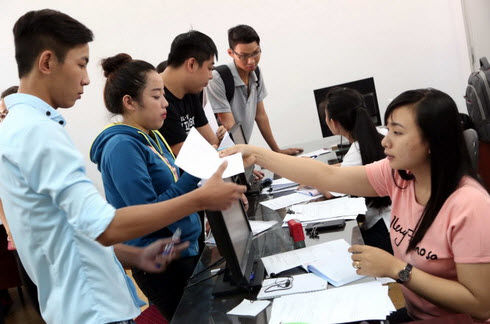 Điểm trung bình các khối thi từ 16 - 18 điểm