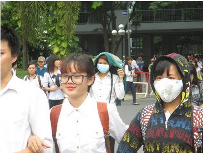 Thí sinh loay hoay chọn trường đại học