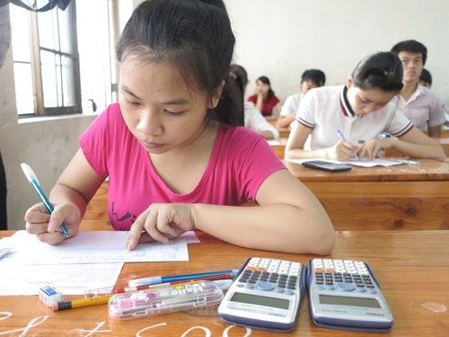 Ngày thứ 3 nhận hồ sơ xét tuyển: Thí sinh tiếp tục đăng ký đông