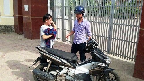 Nữ sinh muộn thi vì bố qua đời không được đặc cách tốt nghiệp