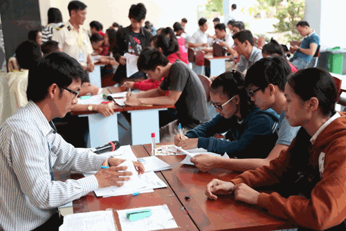 Nên bỏ chế độ cộng điểm ưu tiên trong tuyển sinh đại học