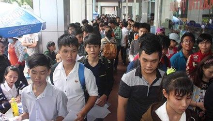 Tuyển sinh ĐH, CĐ 2015: Tháo chạy nghẹt thở, kịch tính bắt đầu