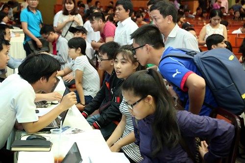 Trường gỡ thông tin, thí sinh bối rối