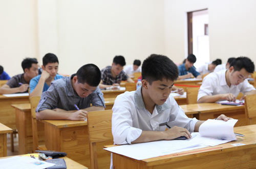 Thí sinh "loanh quanh" điểm sàn nên cân nhắc kỹ