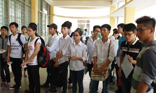 Tuyển sinh ĐH, CĐ 2015: Các trường top dưới đứng trước nguy cơ cạn kiệt nguồn tuyển