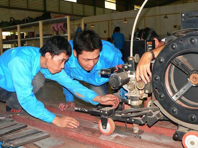 Lập lờ chữ "thực hành" để tuyển sinh !