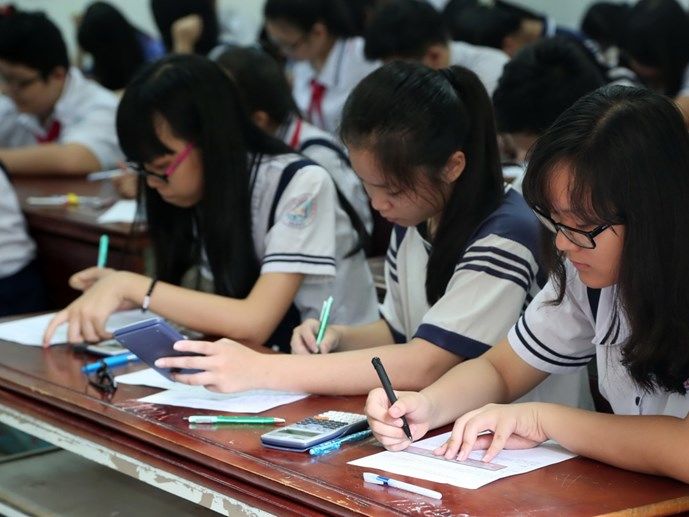 Học sinh sẽ không yếu hơn vì bỏ chấm điểm