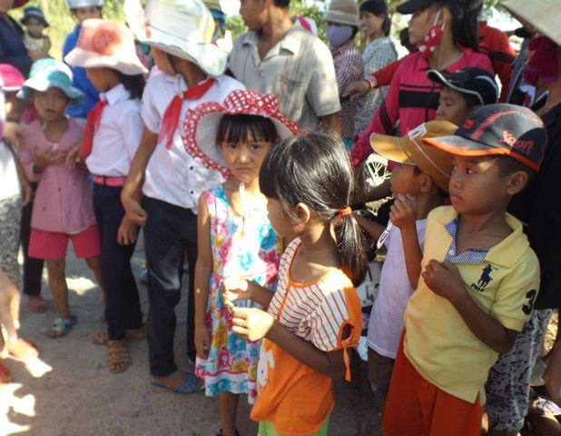 Cô giáo đánh bầm tím mông hàng chục học sinh