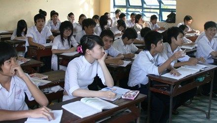 Các trường THPT không được cắt xén môn học
