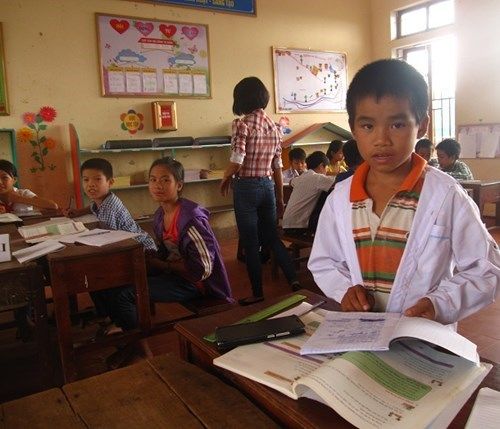 Thầy giáo trực tiếp đứng lớp lên tiếng về mô hình lớp học mới (VNEN)