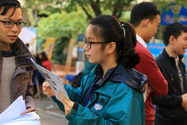 Kỳ thi THPT Quốc gia 2016: Mua hồ sơ ở đâu? Khi nào nhận được giấy báo dự thi?