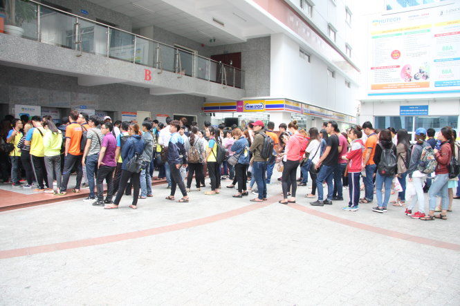 ĐH Công nghệ TP.HCM "tuyển vượt gấp đôi chỉ tiêu"?