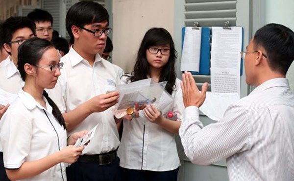 Đề thi bám sát vấn đề thời sự có công bằng?