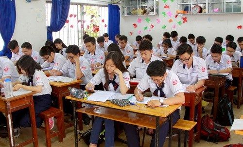 Nhà trường tăng tốc, phụ huynh đồng hành