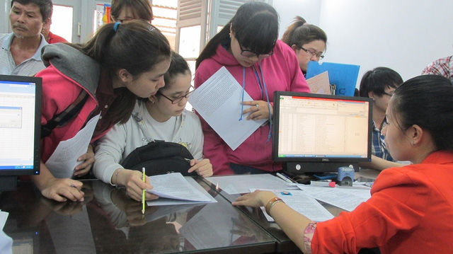 Hà Nội: Nhiều học sinh đăng kí thi 5 môn