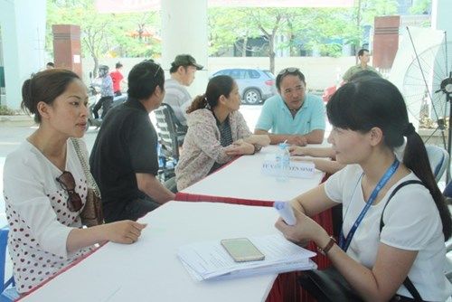 Hà Nội: Yên ả tuyển sinh trường hot