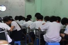 Cấm dạy thêm chính khóa và tựu trường cho hè
